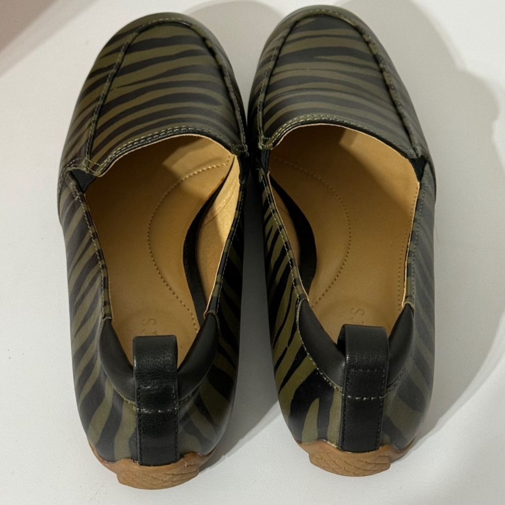 Talbots Jessie Gore Zebra Nappa Loafers Women’s Size 7 - Picture 3 of 5
